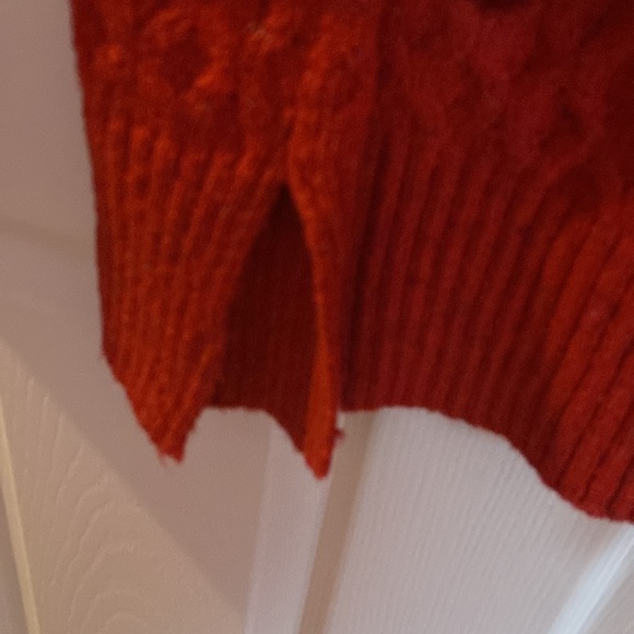 NWOT Liz Claiborne Cable Knit Sweater - Picture 6 of 7